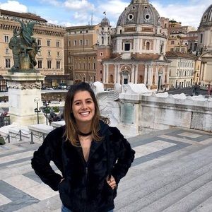 Meet your Posher, Alexis